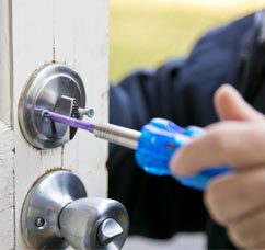 City Locksmith Store Los Angeles, CA 310-819-4224 City Locksmith Store Los Angeles, CA 310-819-4224