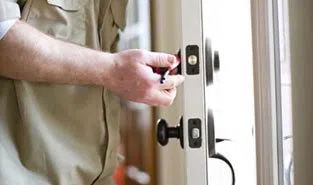 City Locksmith Store Los Angeles, CA 310-819-4224 - 9-Locks-Change